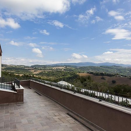 Colle San Giovanni 托迪 外观 照片
